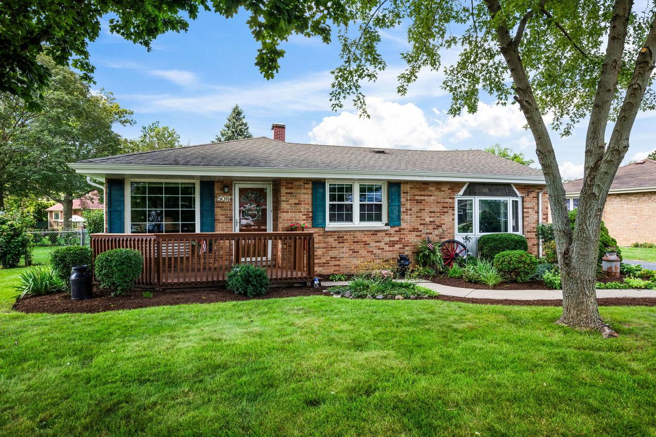 508 Spring St., Roselle, IL 60172