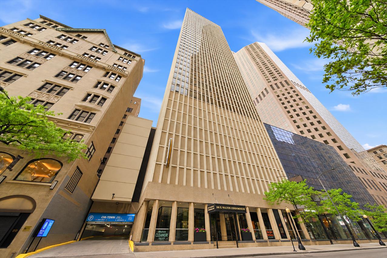 100 E Walton St. #42B, Chicago, IL 60611