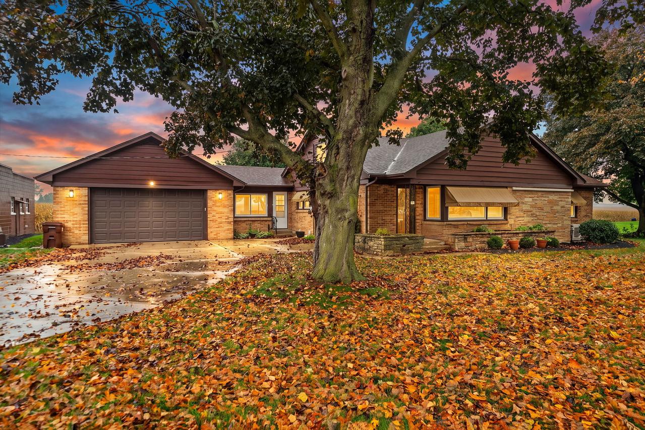 104 E Grove St., Poplar Grove, IL 61065