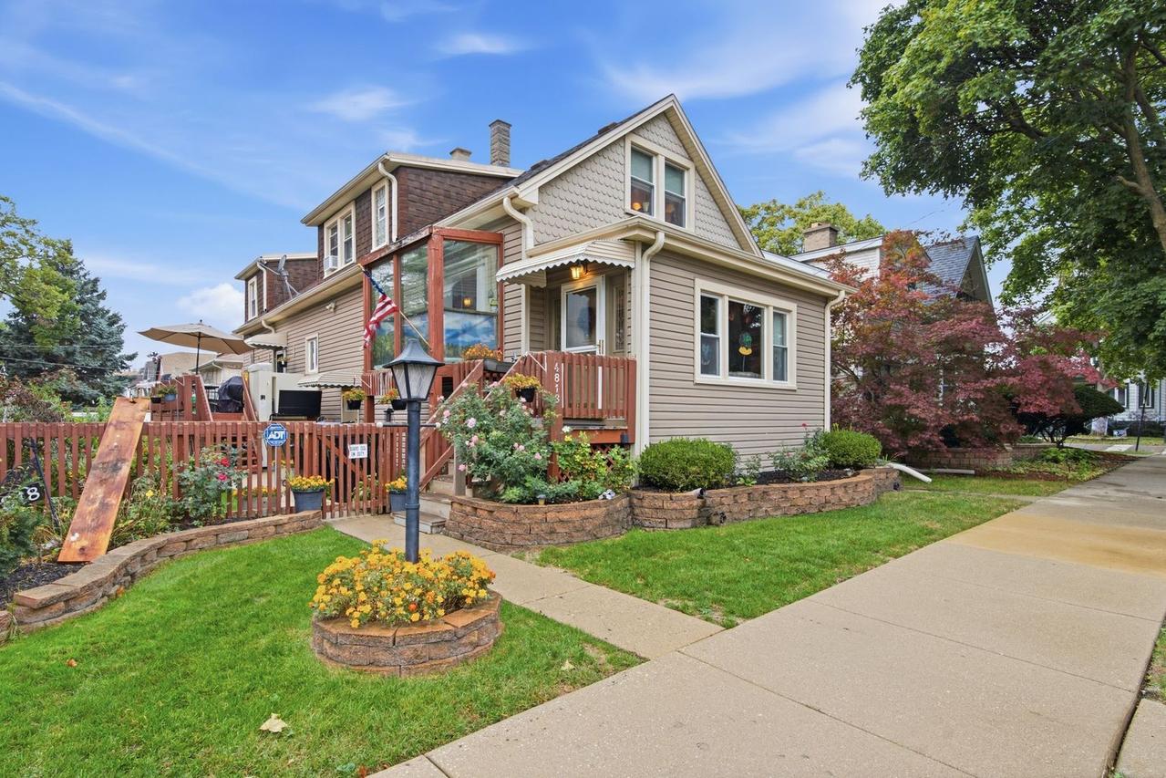 4818 N Menard Ave., Chicago, IL 60630