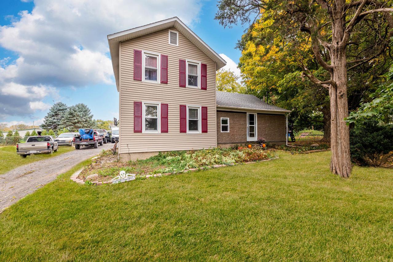 1953 W 8000s Rd., Chebanse, IL 60922
