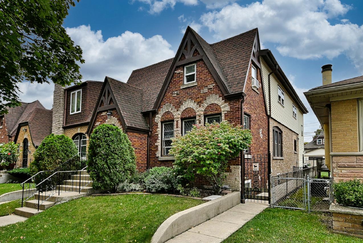 5856 N Mobile Ave., Chicago, IL 60646