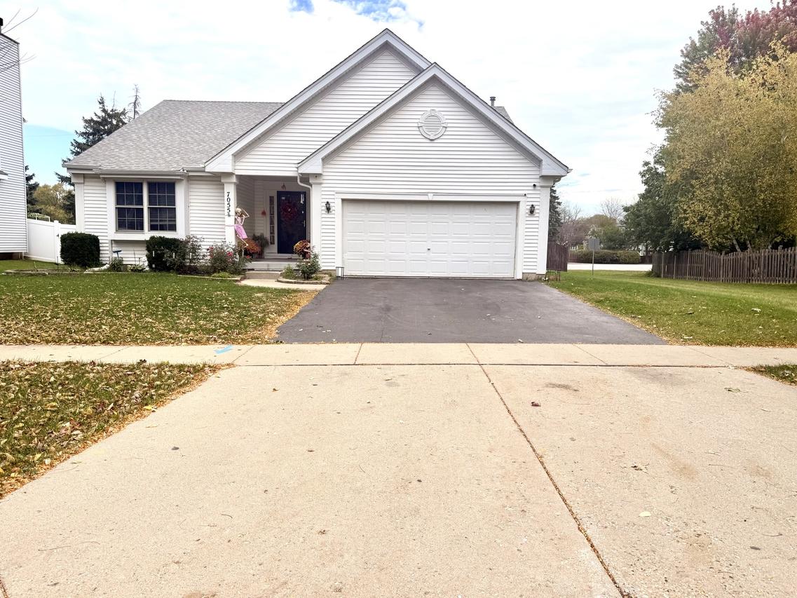 7055 Nathan Ln., Carpentersville, IL 60110