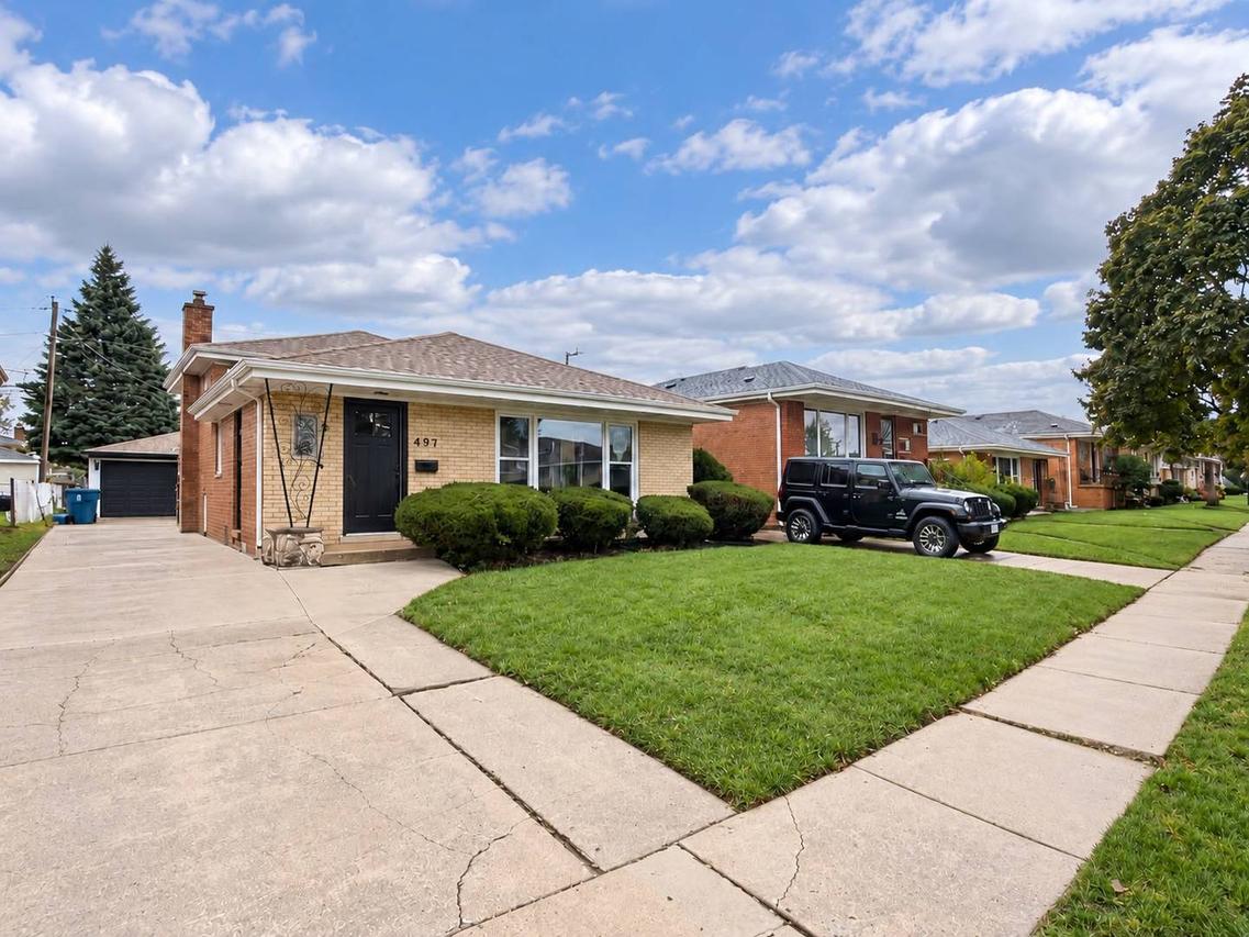 497 Saginaw Ave., Calumet City, IL 60409