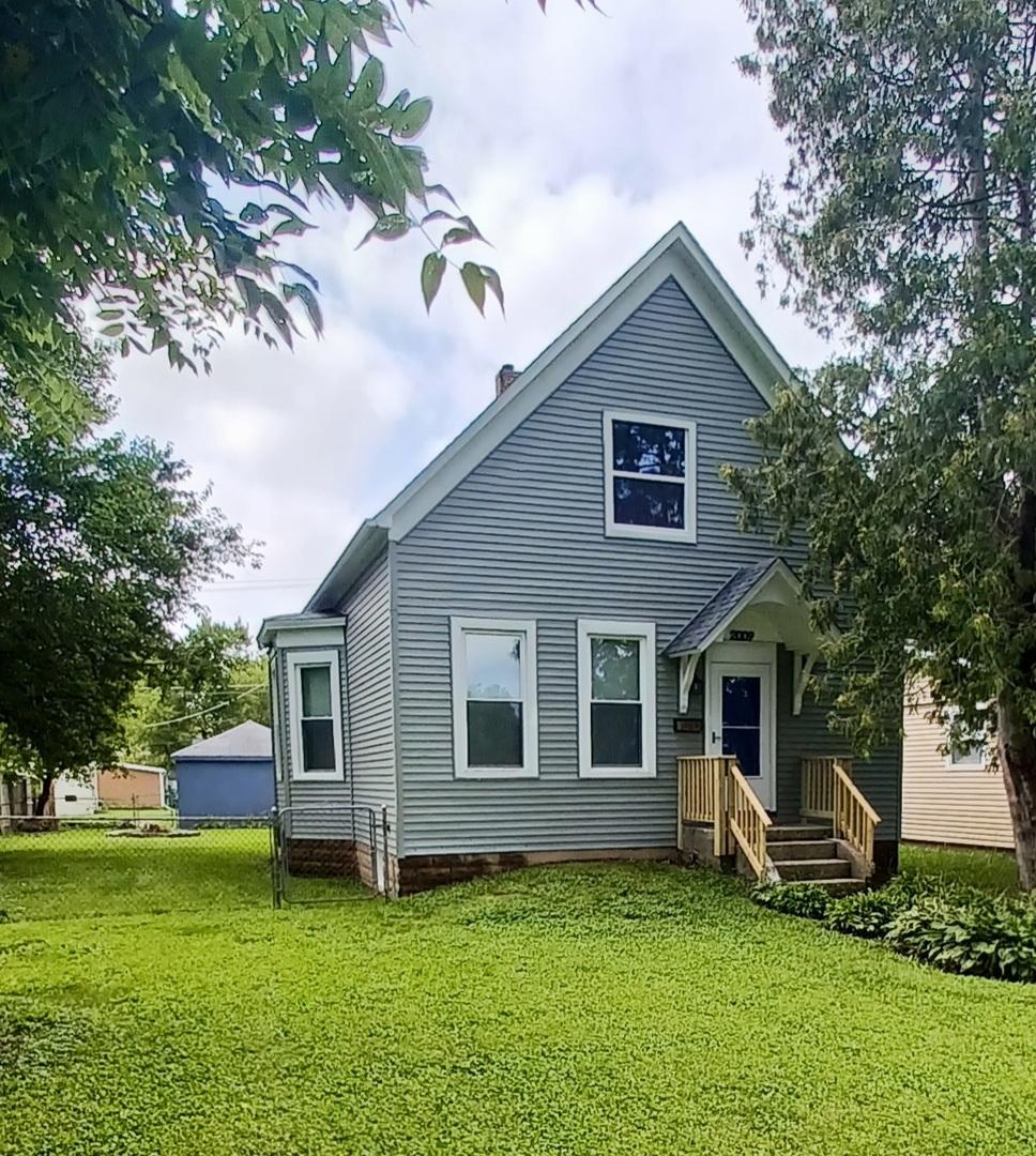 2009 Carmel Blvd., Zion, IL 60099