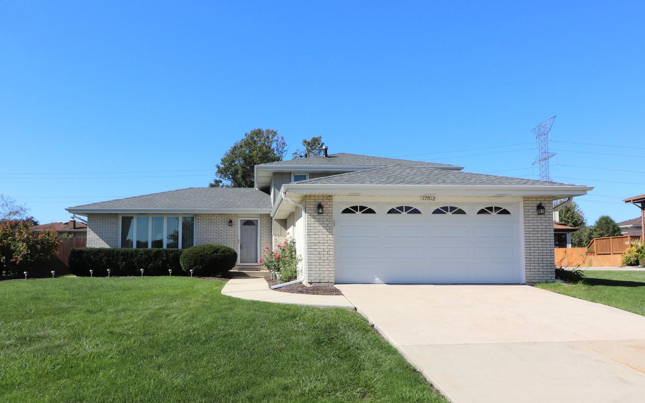 17012 Grissom Dr., Tinley Park, IL 60477