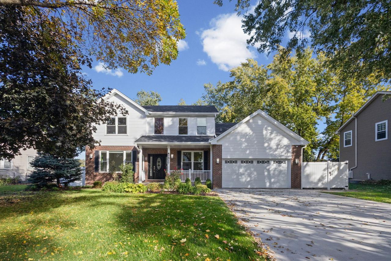 7517 Main St., Darien, IL 60561