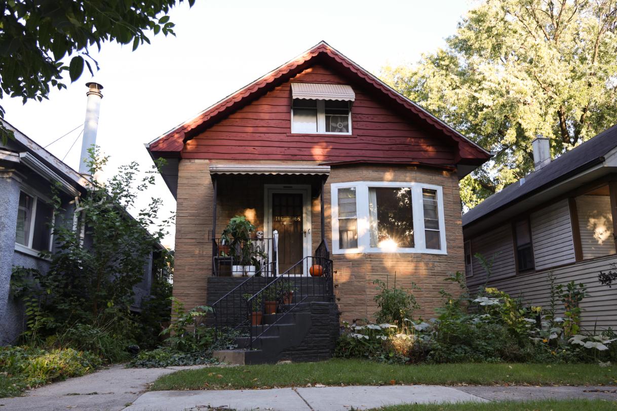 1166 S Elmwood Ave., Oak Park, IL 60304