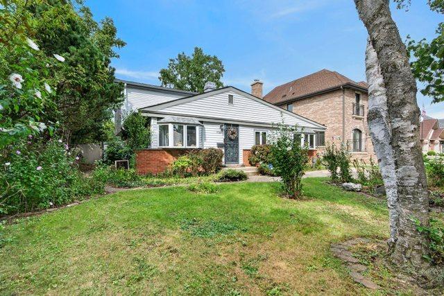 7106 Beckwith Rd., Morton Grove, IL 60053