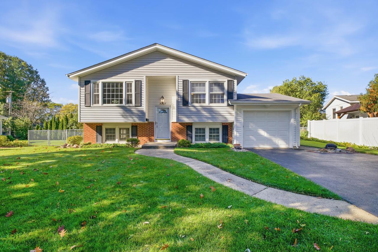 3207 Oriole Ln., Rolling Meadows, IL 60008