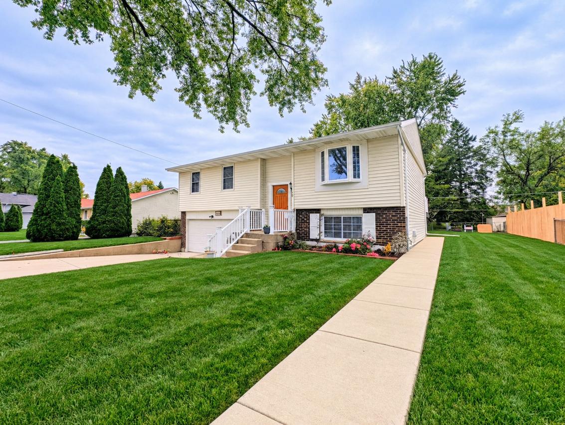1468 Van Meter Dr., Glendale Heights, IL 60139