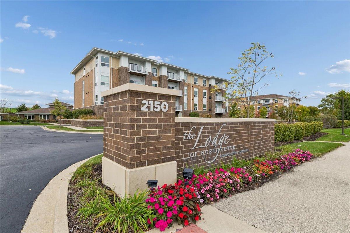2150 Founders Dr. #343, Northbrook, IL 60062