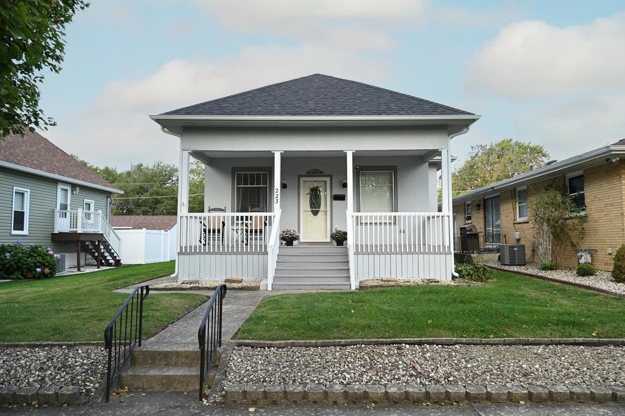 223 S Grand Ave., Bradley, IL 60915
