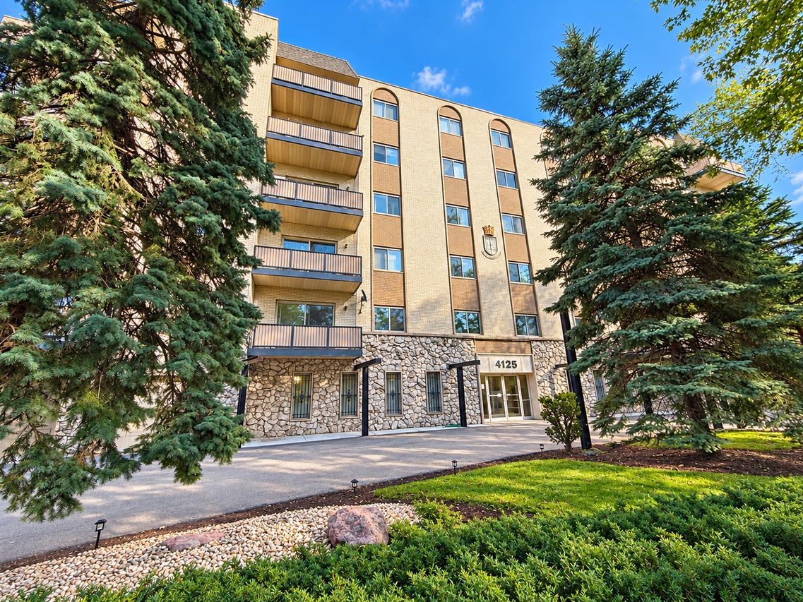 4125 N Keystone Ave. #206, Chicago, IL 60641