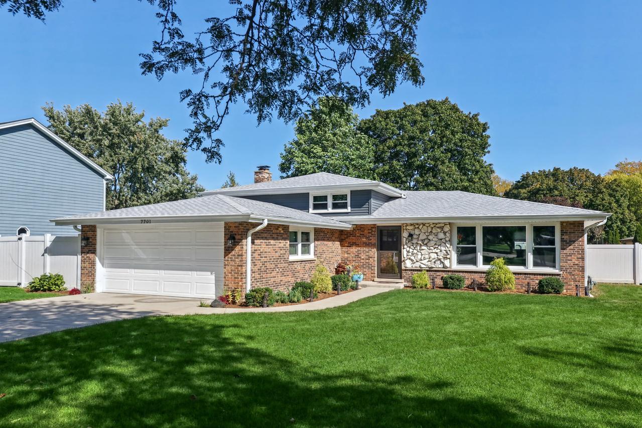 7701 Florence Ave., Darien, IL 60561