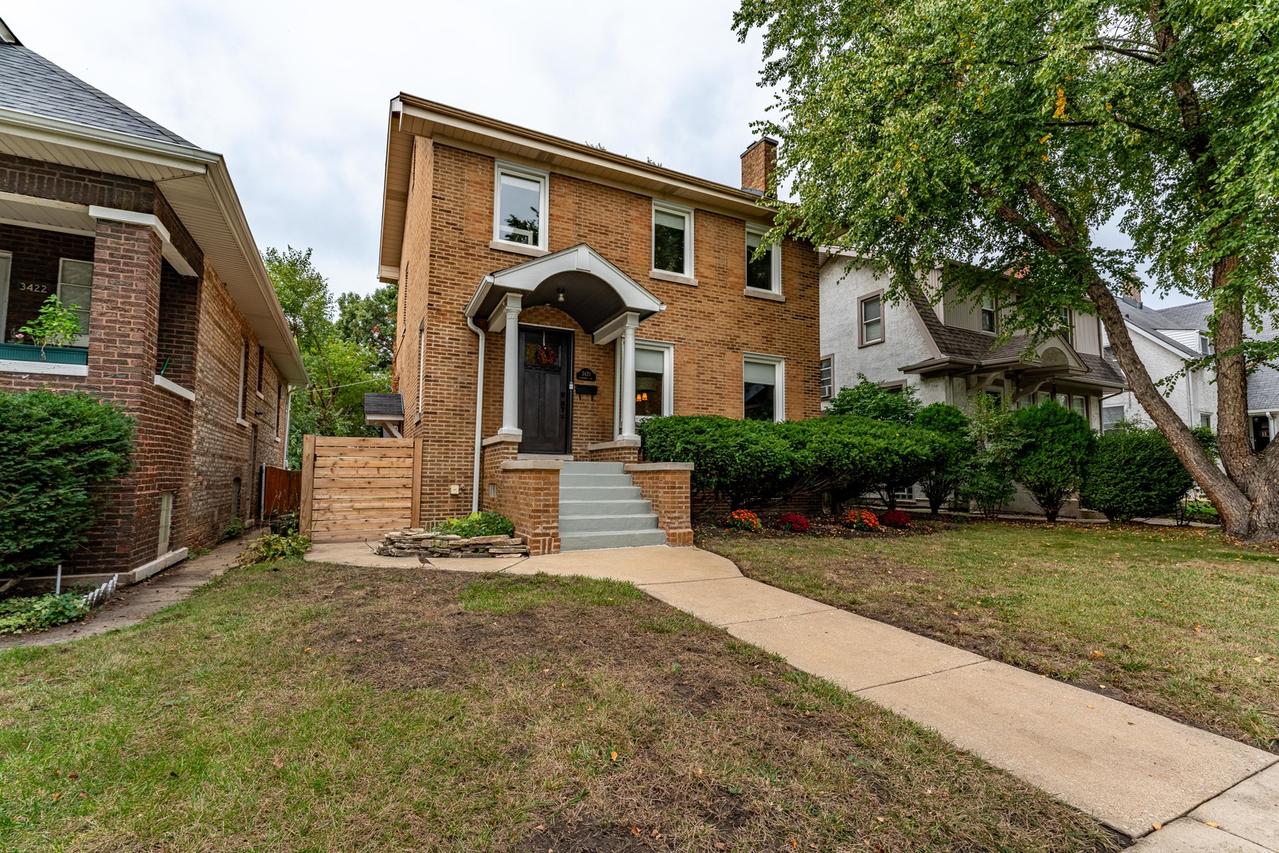 3420 Clarence Ave., Berwyn, IL 60402