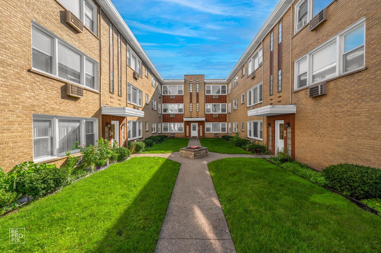 3203 W Berwyn Ave. #3W, Chicago, IL 60625