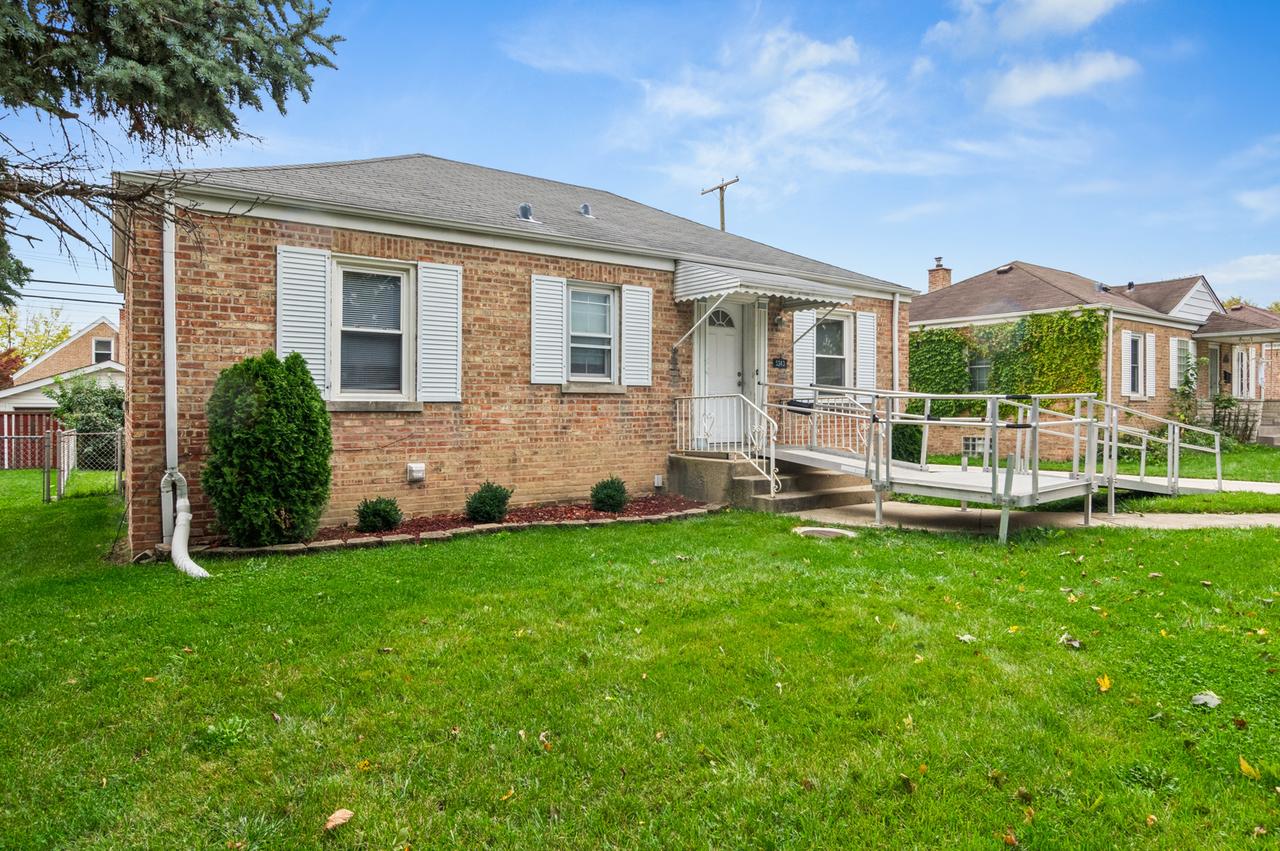 5343 N Newland Ave., Chicago, IL 60656