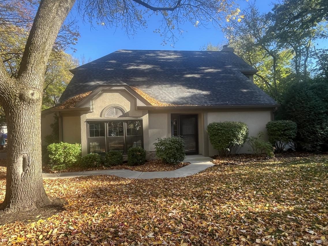 1244 Hobson Oaks Dr., Naperville, IL 60540