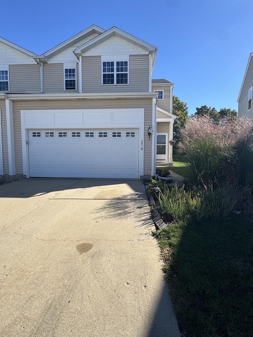 661 Fieldcrest Dr. #B, South Elgin, IL 60177