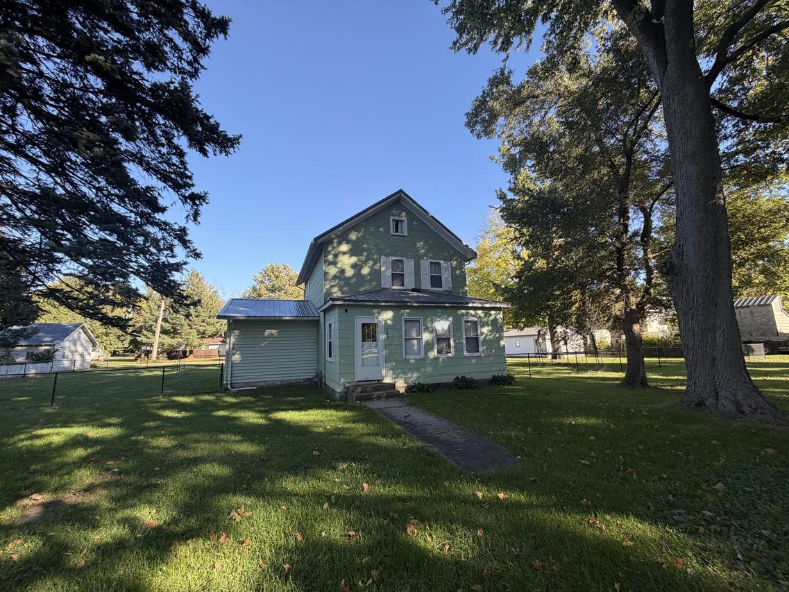 103 Ross St., Tampico, IL 61283