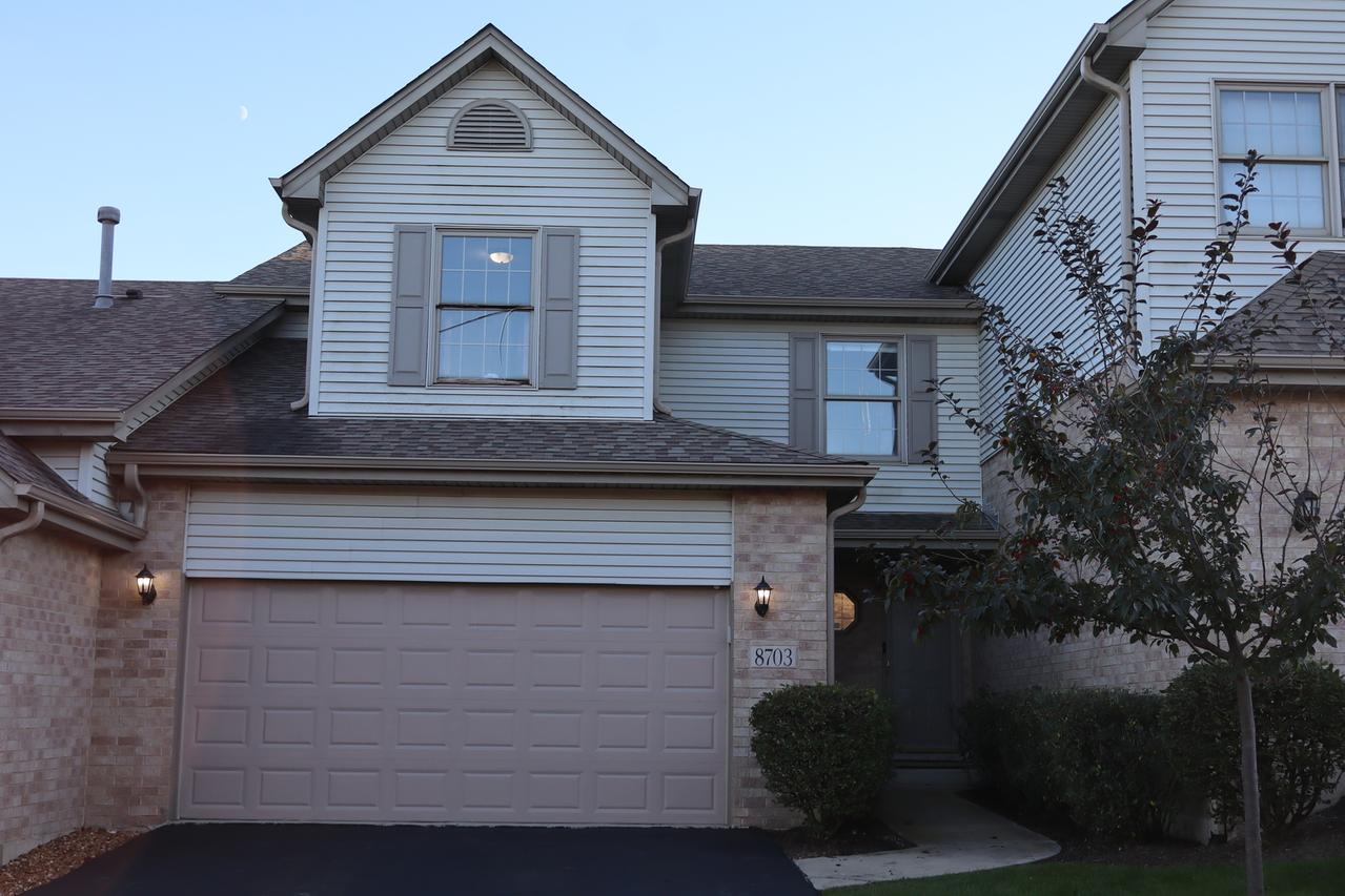 8703 Powers Ct., Orland Park, IL 60462
