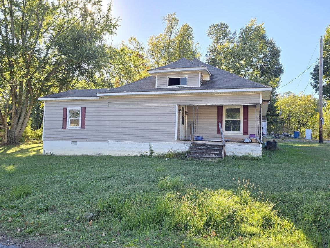 2321 Upchurch St., Eldorado, IL 62930