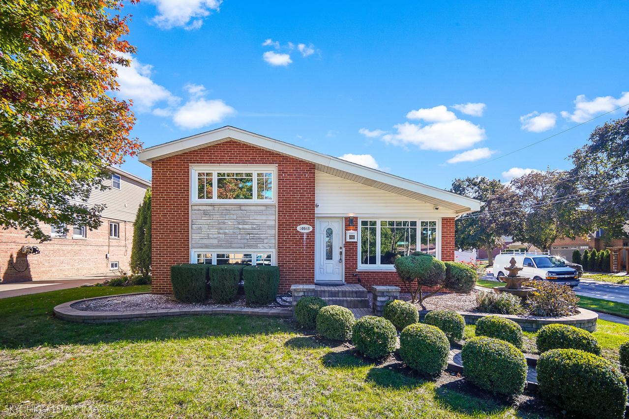 10545 S Kenneth Ave., Oak Lawn, IL 60453