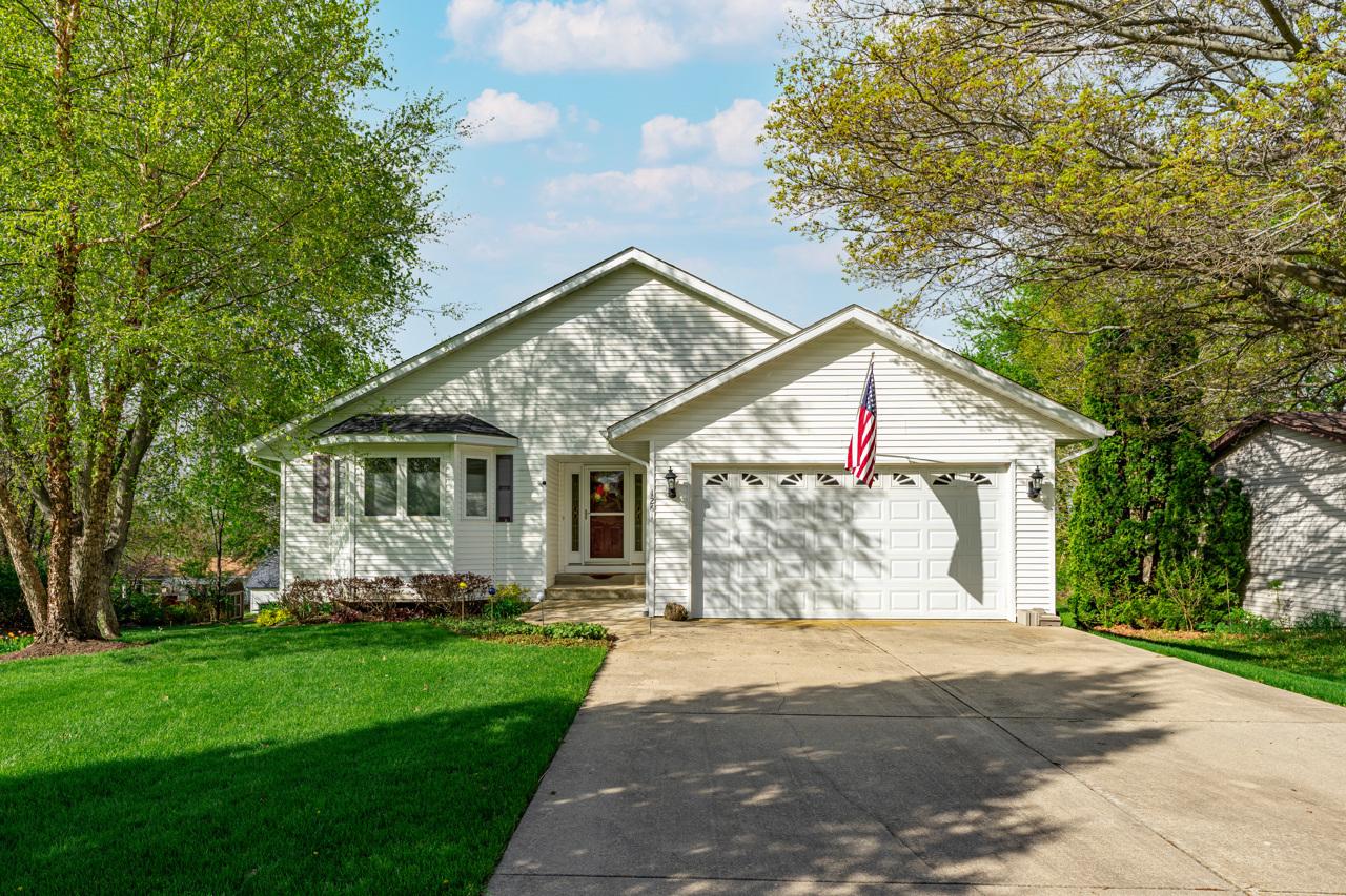 1261 Lake Summerset Rd., Davis, IL 61019