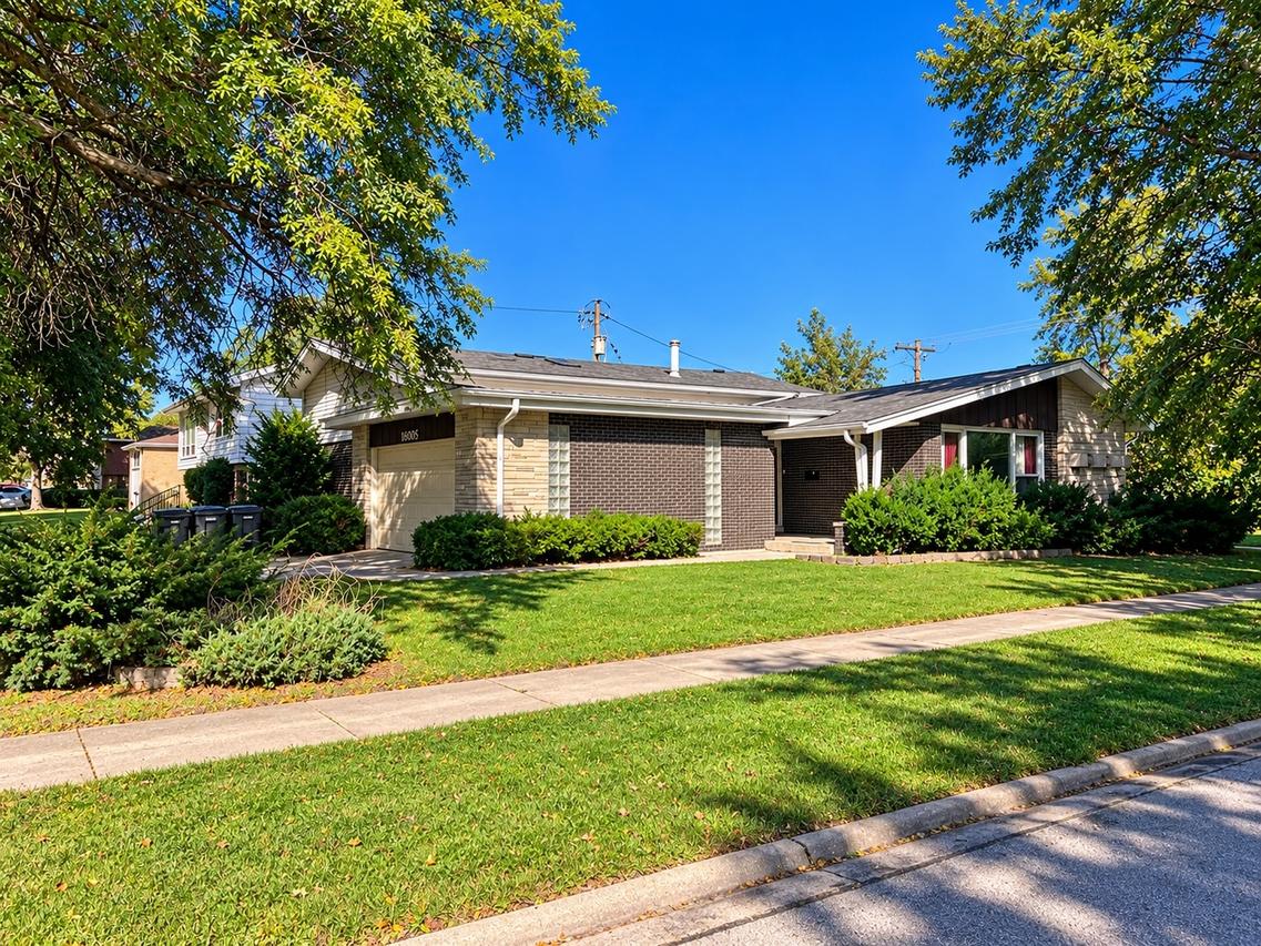 16005 Avalon Ave., South Holland, IL 60473