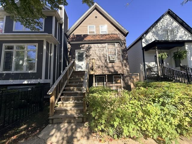 2822 W Melrose St., Chicago, IL 60618