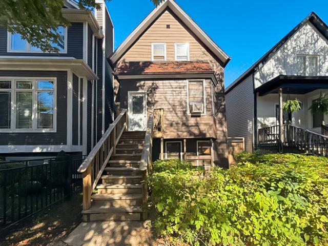 2822 W Melrose St., Chicago, IL 60618