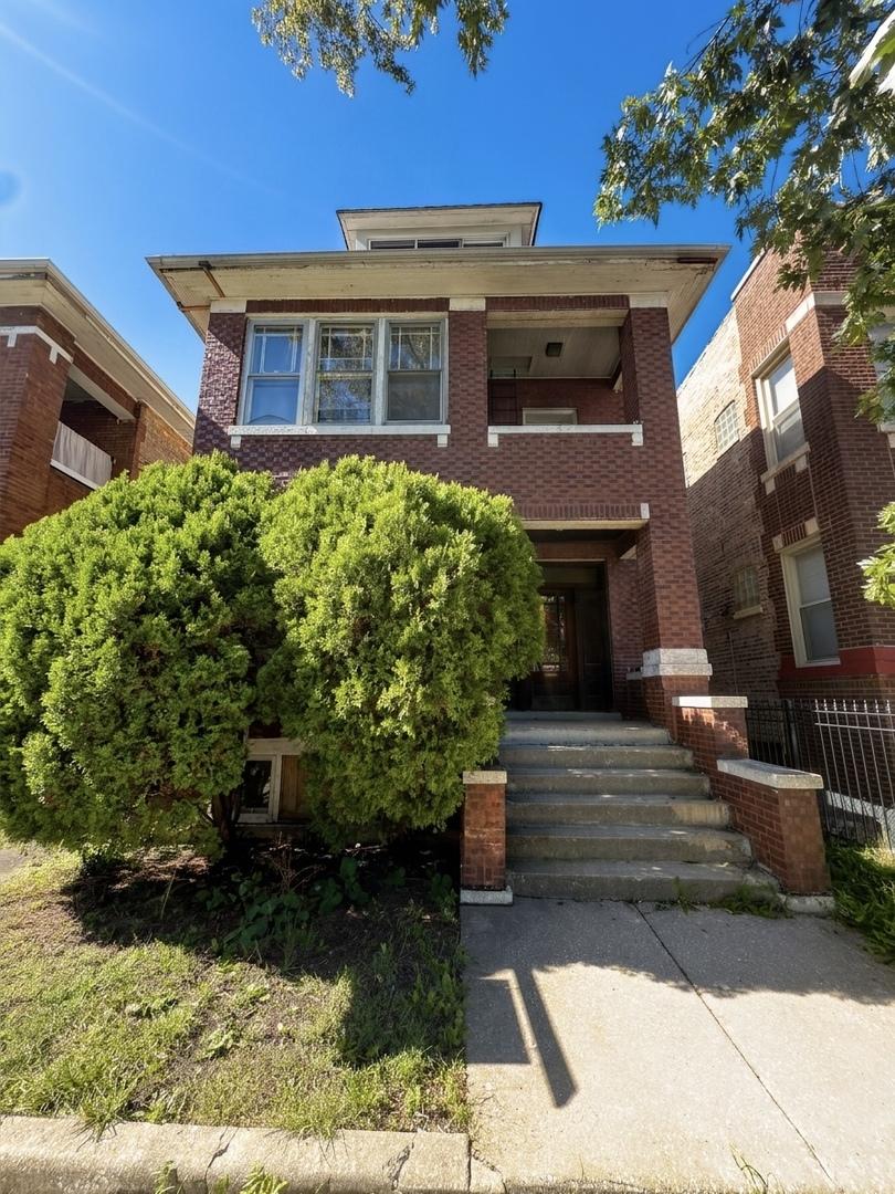 6734 S Maplewood Ave., Chicago, IL 60629