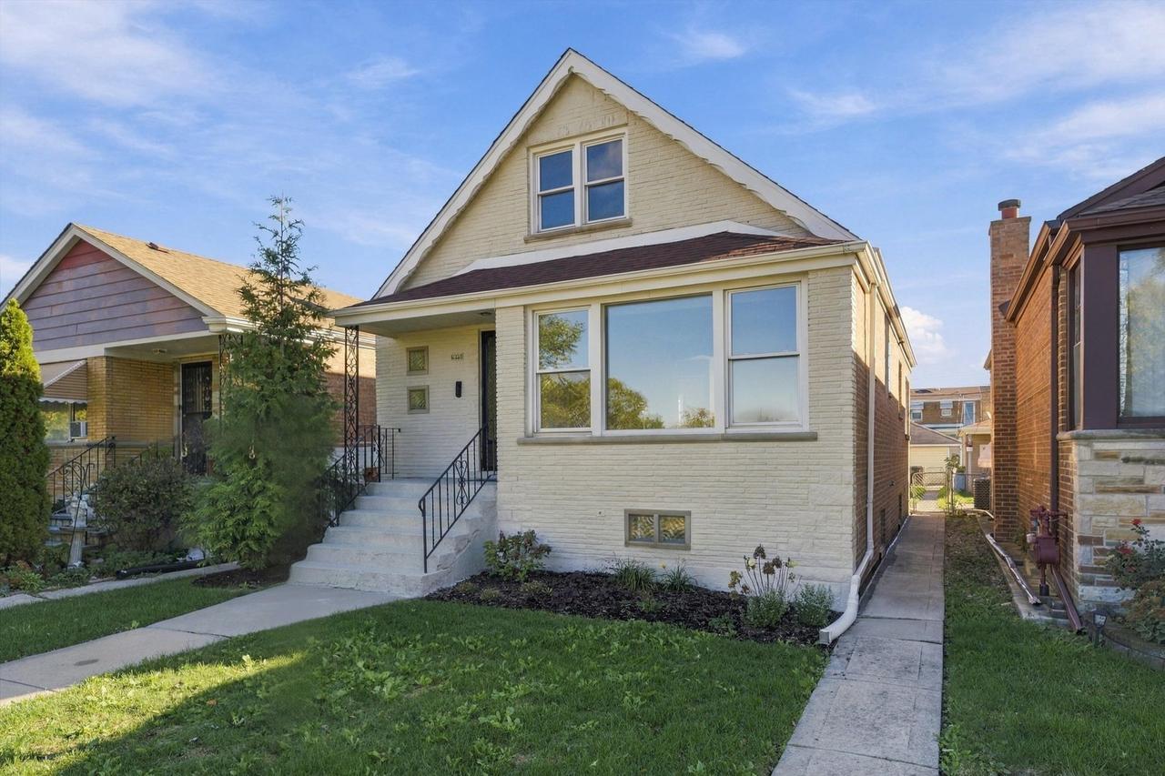 6351 S Kilbourn Ave., Chicago, IL 60629