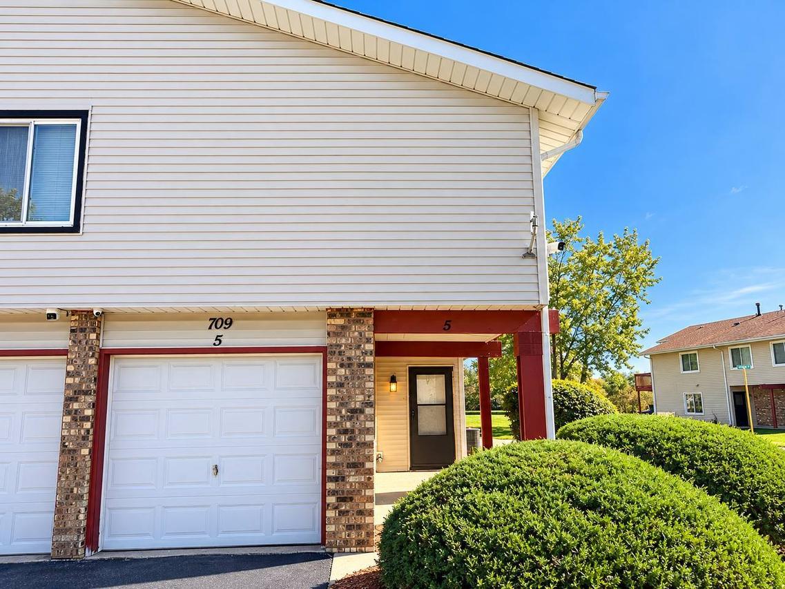 709 Spring Ct. #5, University Park, IL 60484