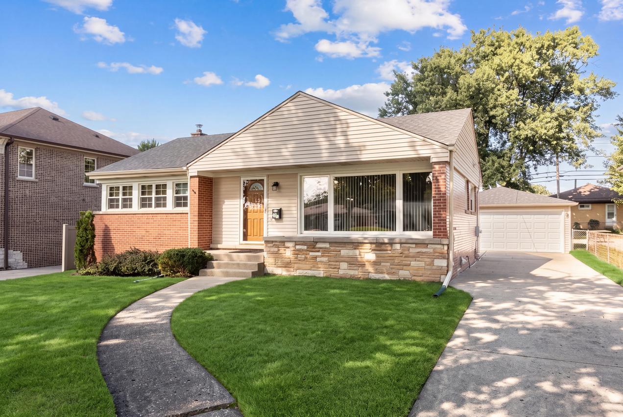 502 W Lonnquist Blvd., Mount Prospect, IL 60056