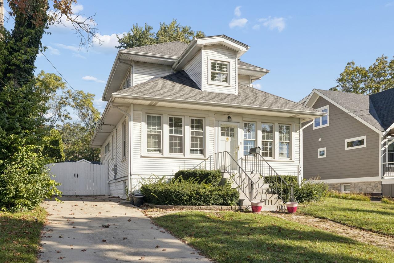 333 E Chicago Ave., Hinsdale, IL 60521