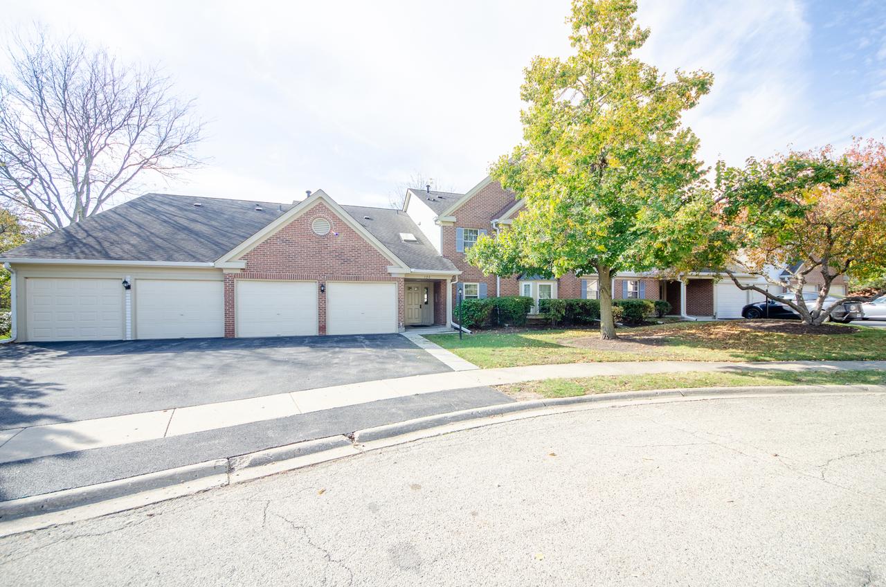 122 Stirling Ln. #X1, Schaumburg, IL 60194
