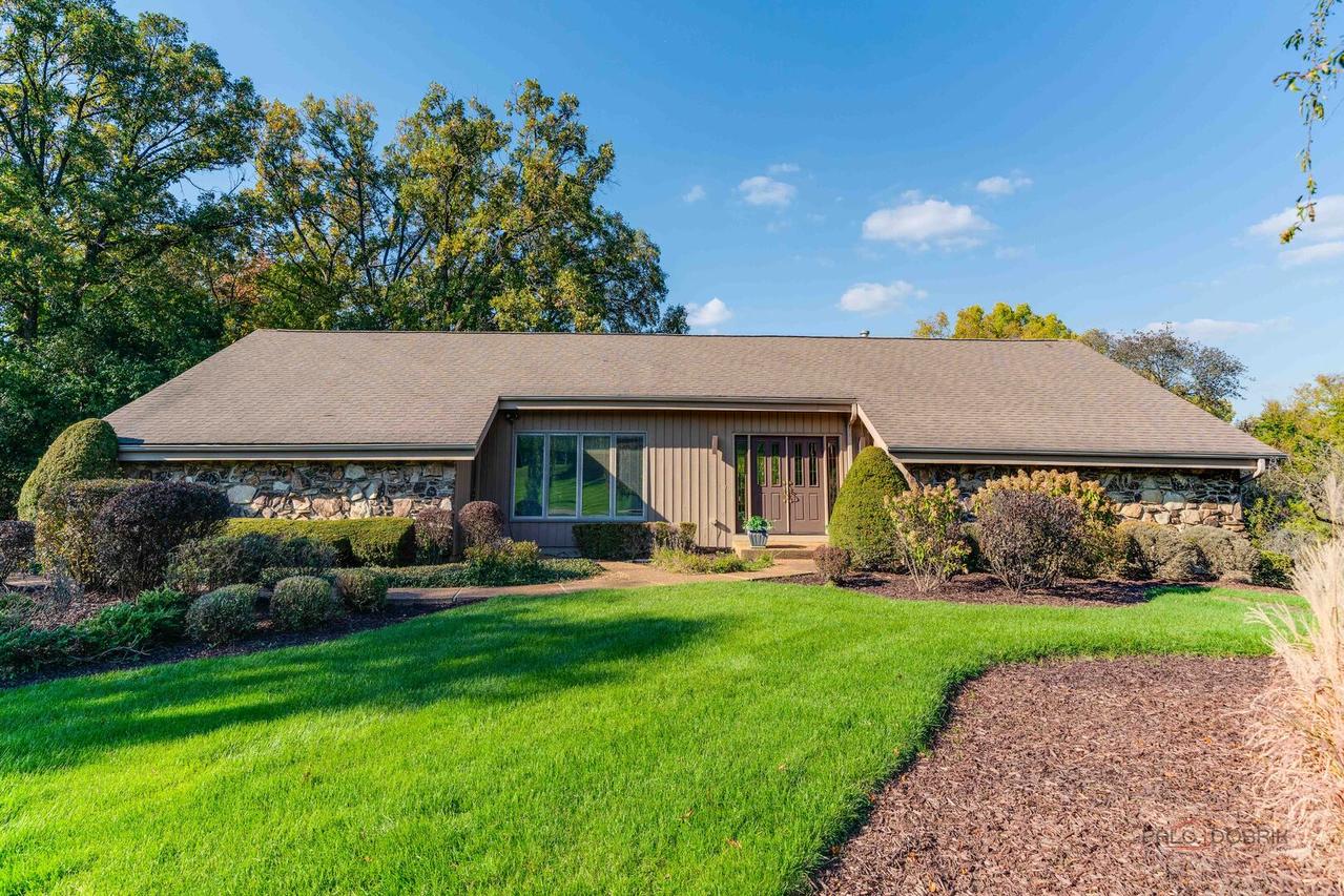 50 Covered Bridge Rd., South Barrington, IL 60010