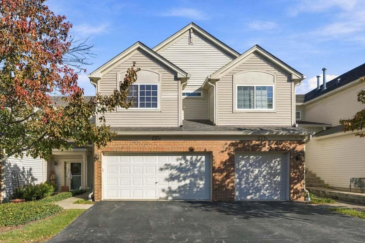 237 Nicole Dr. #C, South Elgin, IL 60177