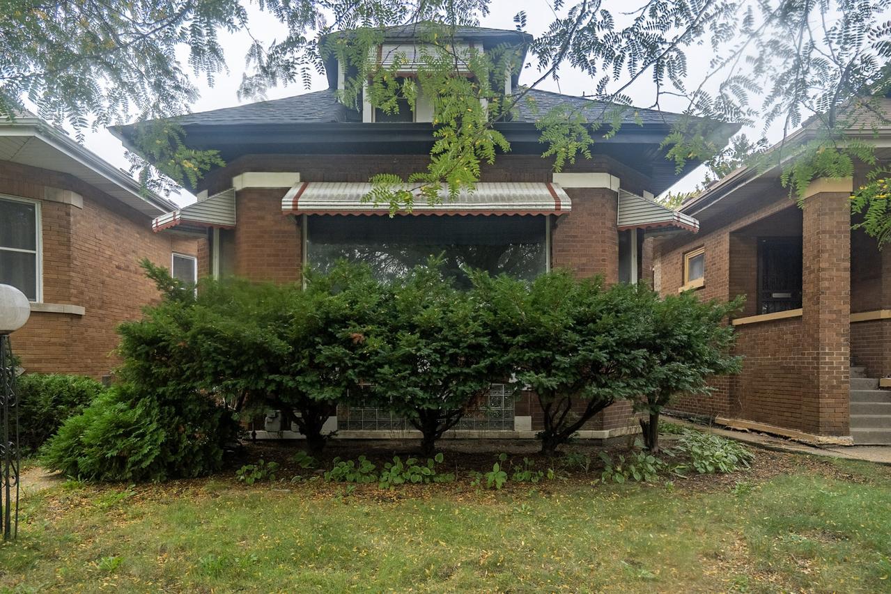 9412 S Elizabeth St., Chicago, IL 60620