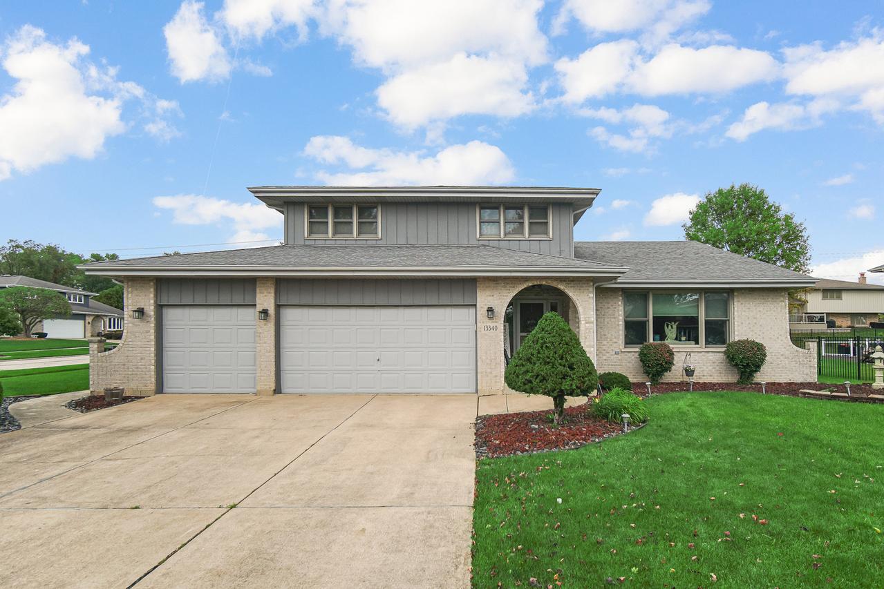 13340 Atlantic Dr., Homer Glen, IL 60491
