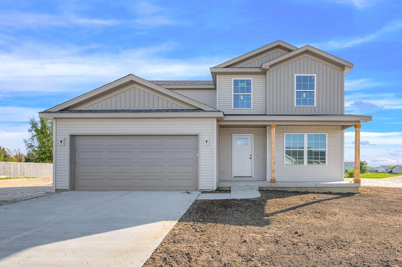 505 Travis Dr., Carlock, IL 61725