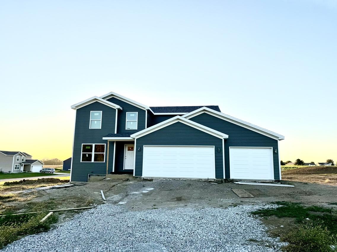 316 Wilson Dr., Carlock, IL 61725