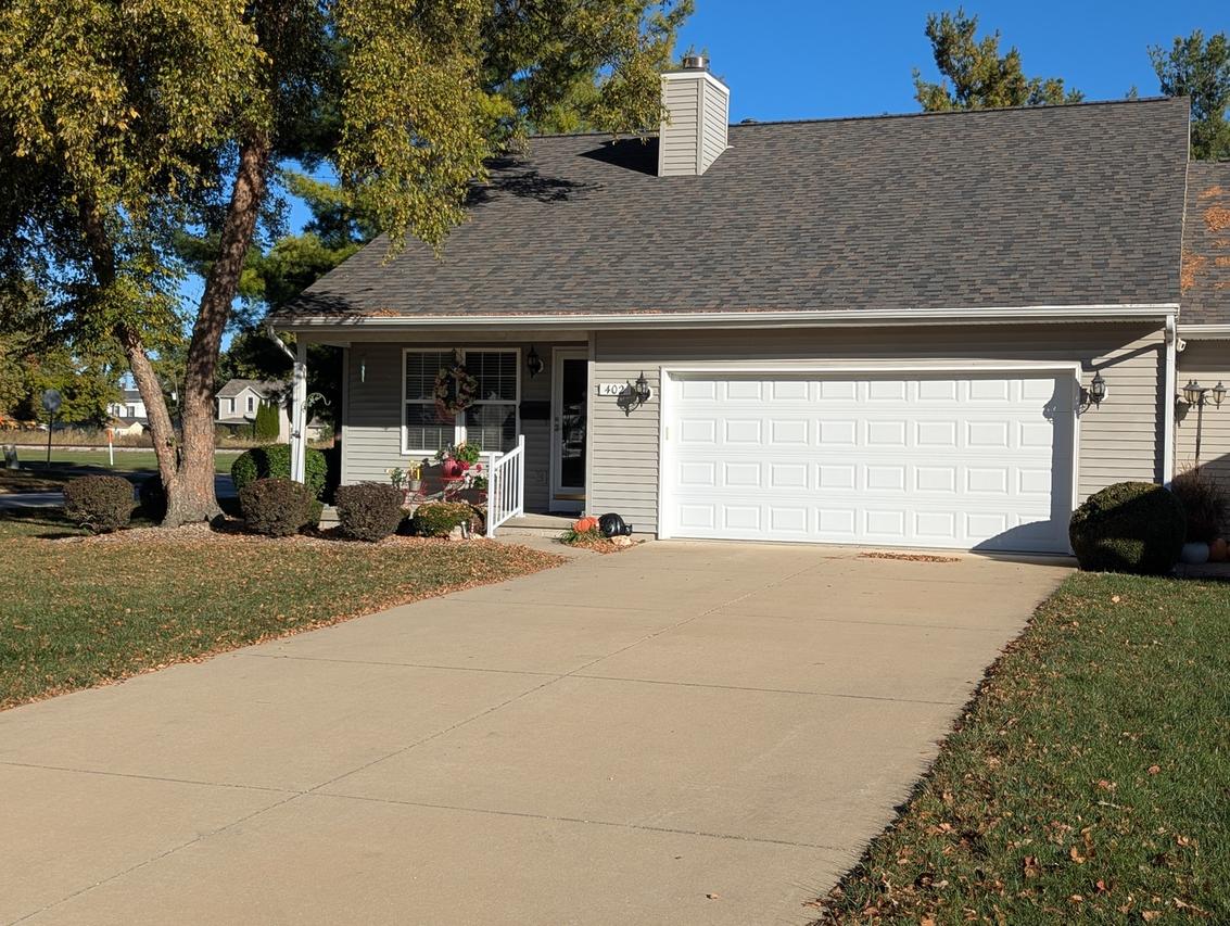 402 E Wilson St., Tuscola, IL 61953