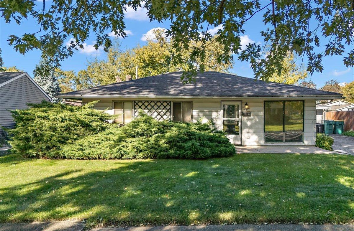 2715 Campbell St., Joliet, IL 60435