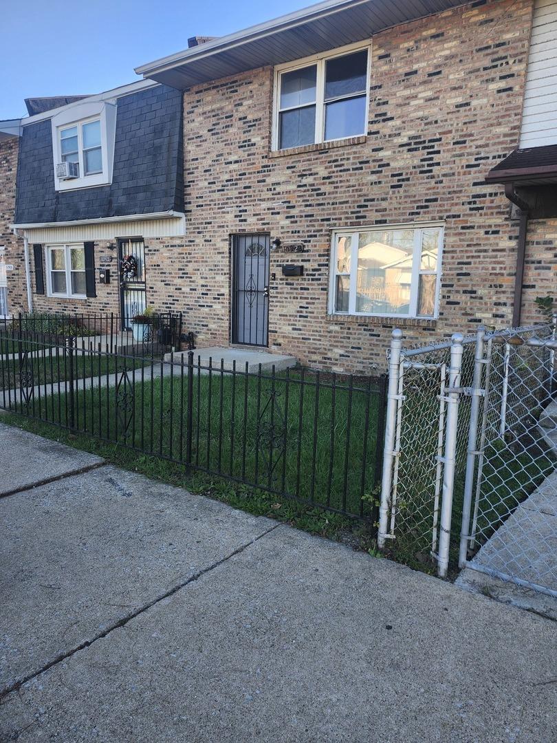 10923 S Vincennes Ave., Chicago, IL 60643