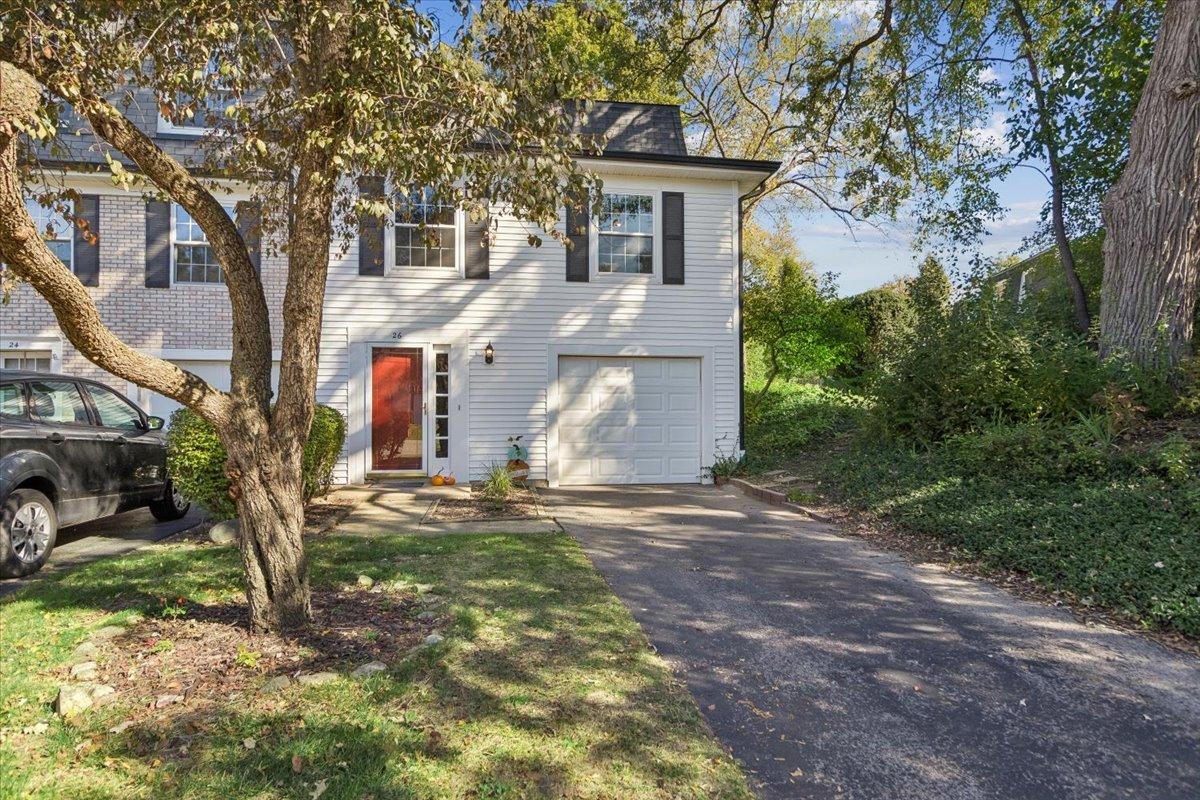 26 Hickory Ln., Cary, IL 60013