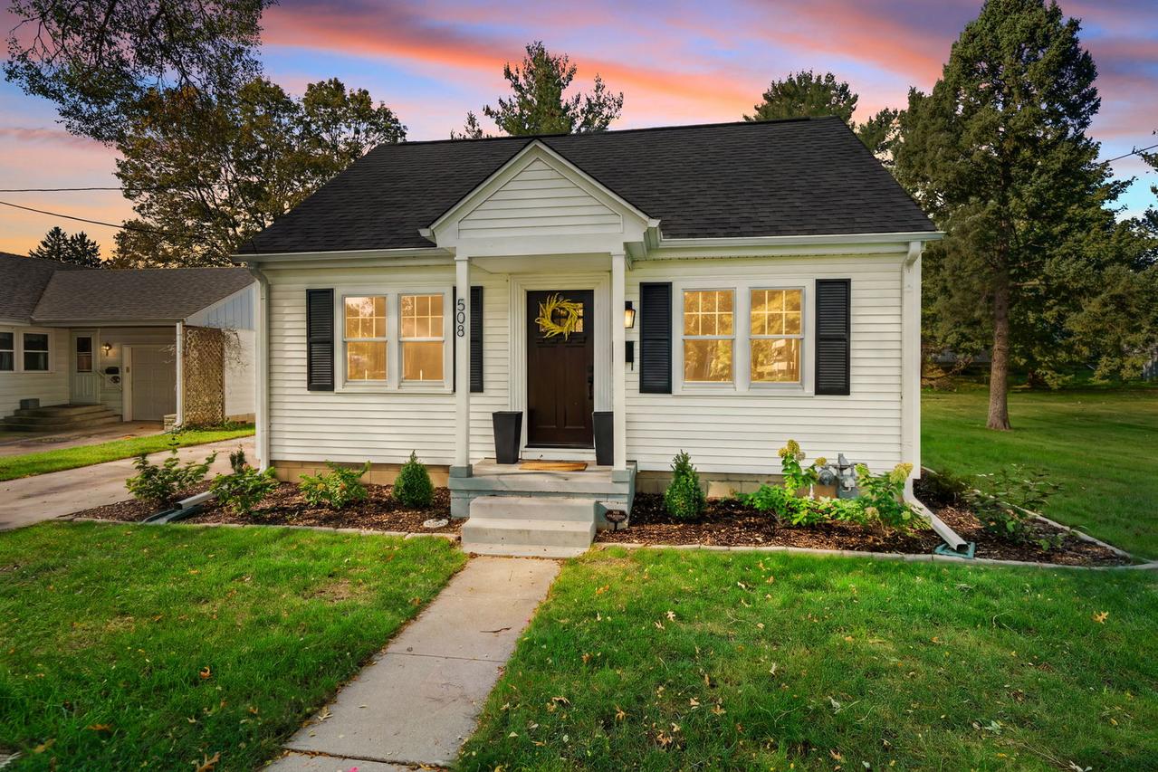 508 S 6th St., Oregon, IL 61061