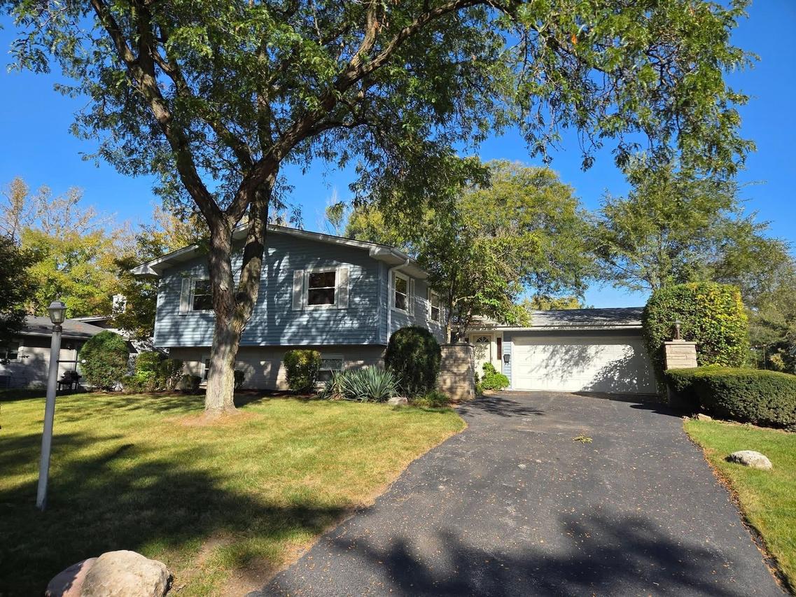 568 59th St., Lisle, IL 60532